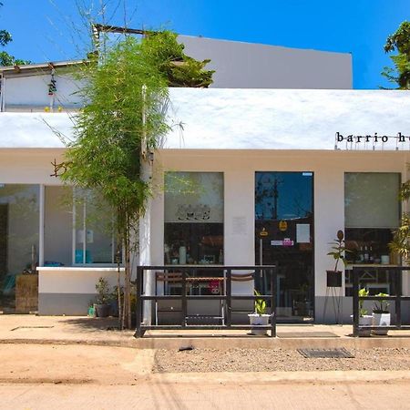 Hometel Barrio House Mactan Lapu-Lapu City Exteriér fotografie
